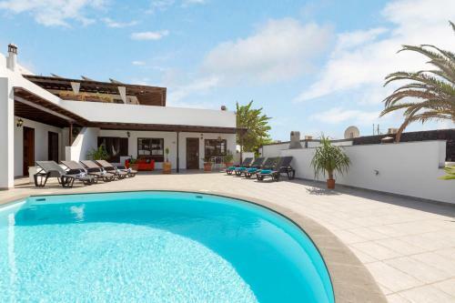 Villa Under The Volcano In Playa Blanca