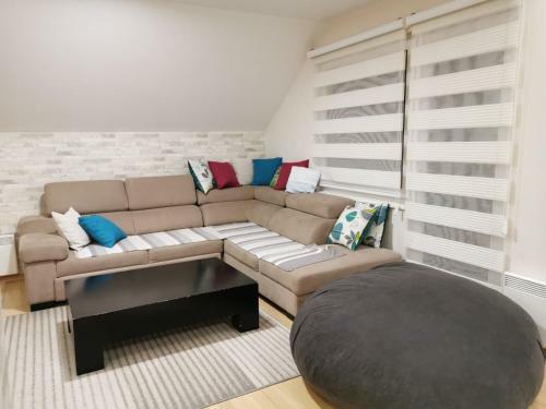 Apartman Viktor Pale 2021