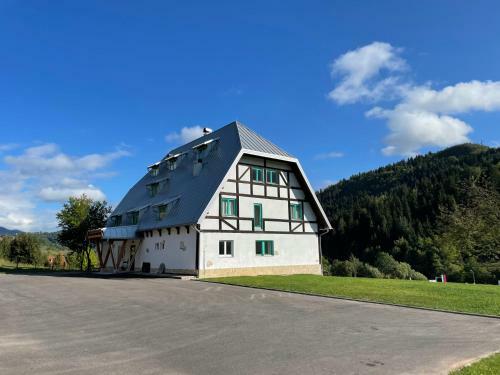 Hotel Legat Kuca Za Odmor