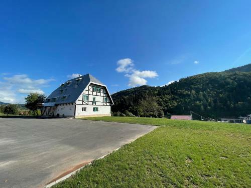 Hotel Legat Kuca Za Odmor