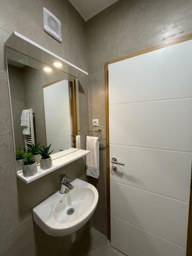 Hotel Legat Kuca Za Odmor