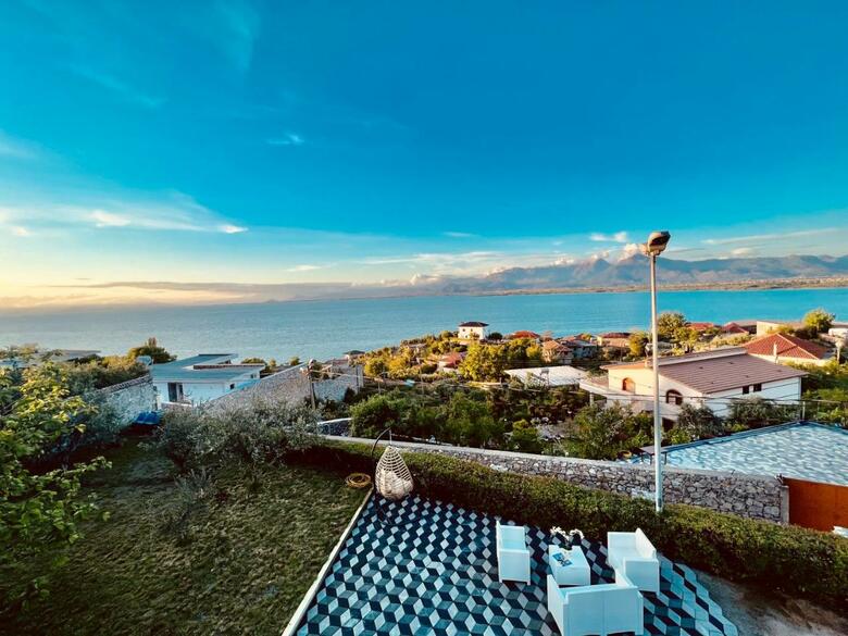 Hostal Iart Residence