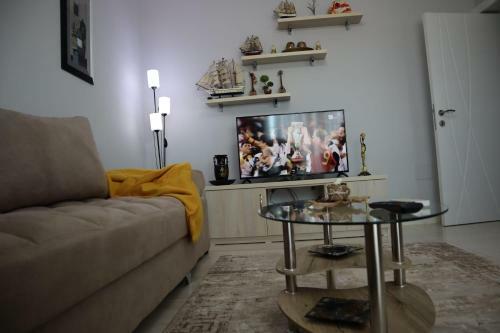 Cozy Apartment 1