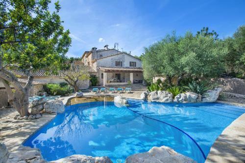 Villa Lloberina In The Midst Of Nature