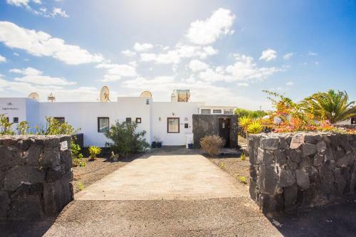 Beautiful 2-bed Villa In Playa Blanca