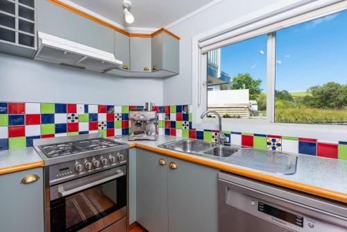 Large Renovated Opononi Beach House