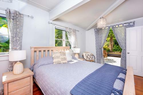 Large Renovated Opononi Beach House