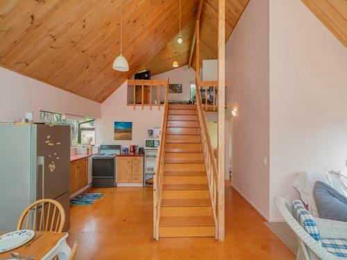 Tui's Grove - Onemana Holiday Home