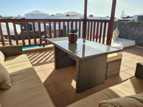 Luxury 4-bedroom Villa With Heated Pool + Sea View