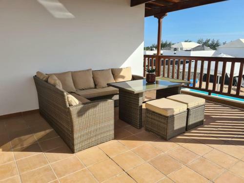 Luxury 4-bedroom Villa With Heated Pool + Sea View