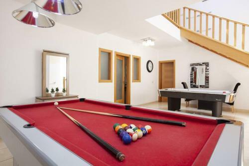 Villa Bandera With Private Heated Pool And Childrens Play Area