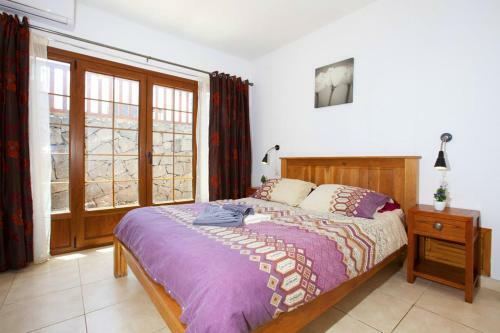 Villa Bandera With Private Heated Pool And Childrens Play Area