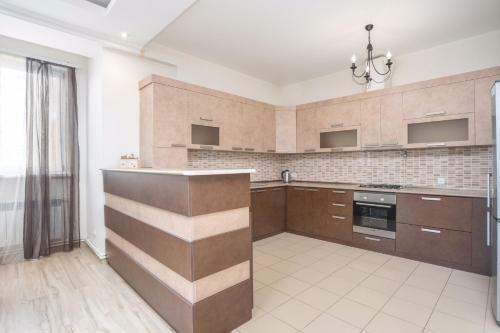Central Yerevan 2 Bedroom Luxury Apartment