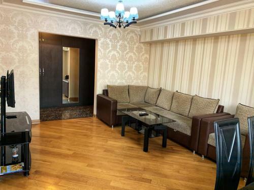 Home Elite Yerevan- Apartment Near Republic Square