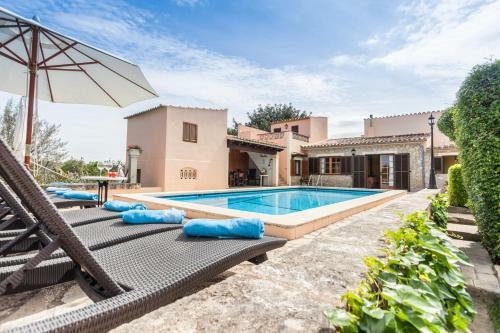 Villa Fullos