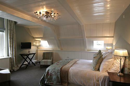 Hostal Inn On The Lake