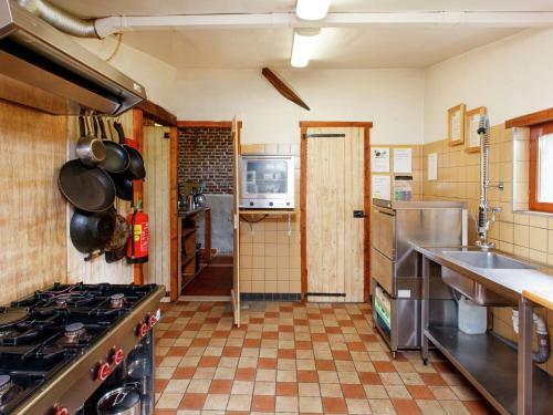 Lovely Farmhouse In Baexem Near Forest