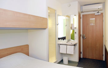 Hotel Ibis Budget Amsterdam Airport