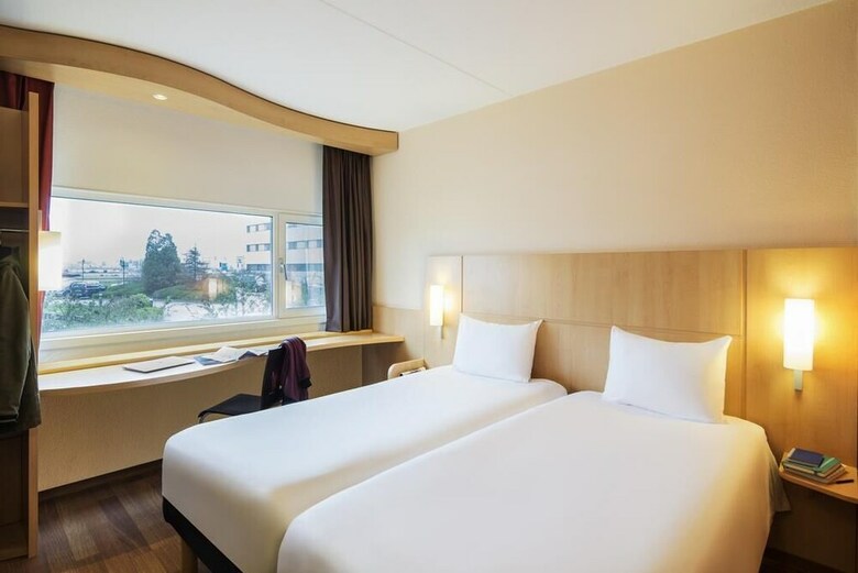 Hotel Ibis Schiphol Amsterdam Airport