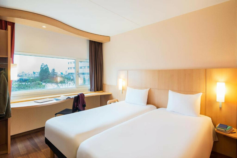 Hotel Ibis Schiphol Amsterdam Airport