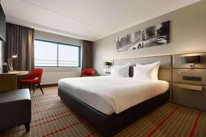 Hotel Ramada By Wyndham Amsterdam Airport Schiphol