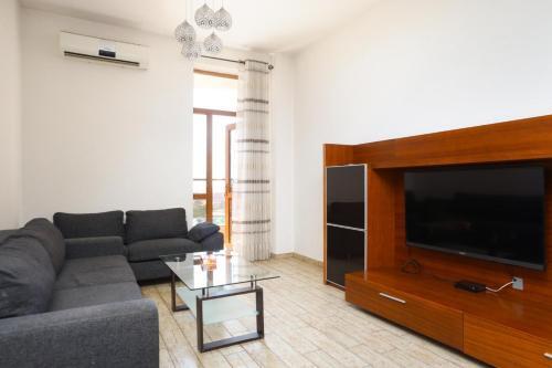 Stay Inn Apartments On Sayat-nova Ave 40