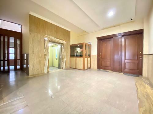 Central Yerevan 3 Bedrooms Premium Apartment Small Center