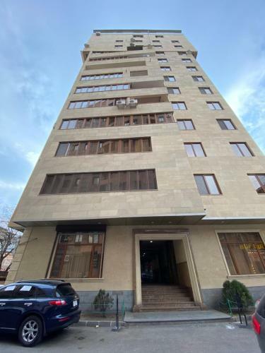 Central Yerevan 2 Bedrooms Premium Apartment Small Center