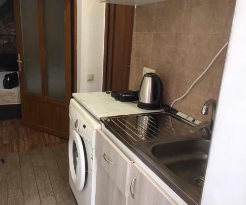 Studio Apartment Near Republic Square