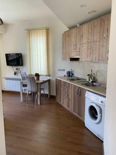 City Central Apartment