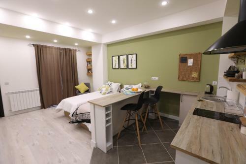 Apartamento Green Rose Studio - Self Checkin - Garden - Bbq