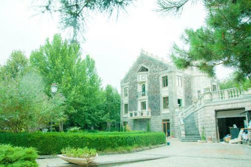 Hostal Chateau Gabriel