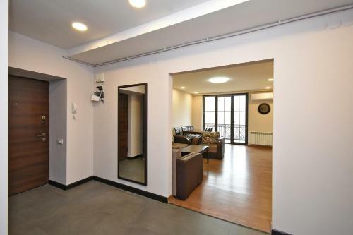 Lovely 2-bedroom Apartment With Fantastic View