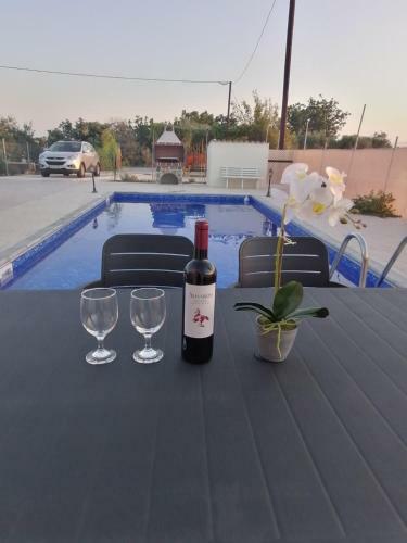 New Modern 4 Bed Villa Near Beach In Paphos