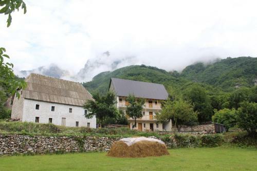 Hostal Bujtina Zi�i