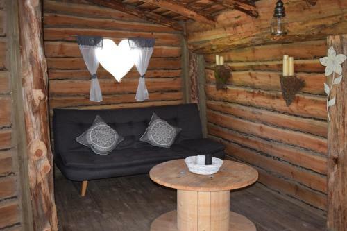 La Cabane Au Bord De L'eau - Logement Insolite