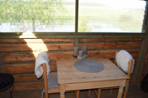 La Cabane Au Bord De L'eau - Logement Insolite