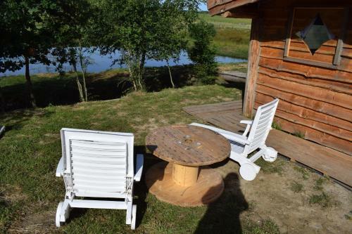 La Cabane Au Bord De L'eau - Logement Insolite