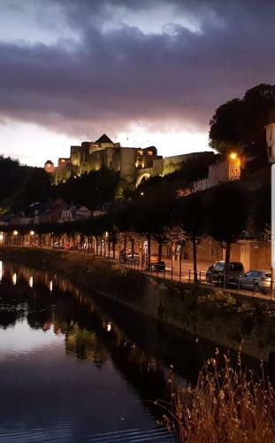 Aux Bains De La Semois