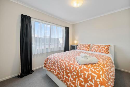 Hunia Haven - Himatangi Beach Holiday Home