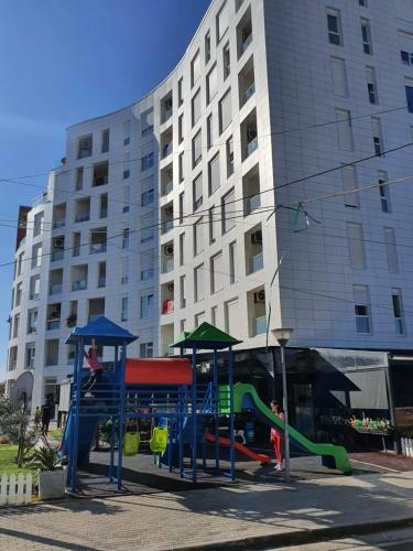 Rovena's Apartment - Free Parking