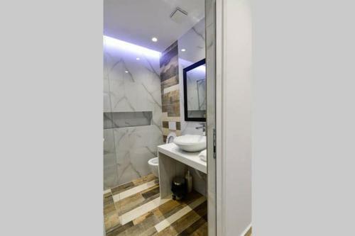 Lina - Tia, Lovely New Bazaar Apartment