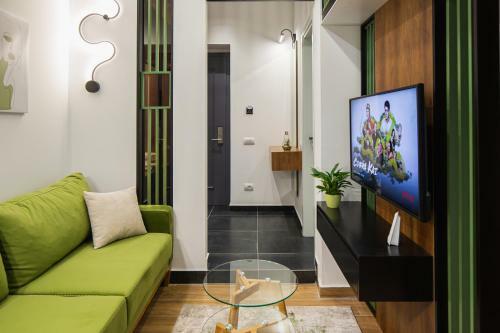Lit Apartments
