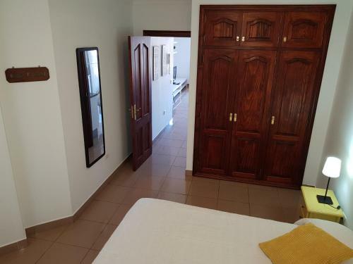 Apartamento C�ntrico, Amplio Y Con Balc�n Cerca Del Mar