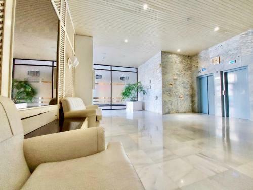 Ocean And Sky Studio Apartment