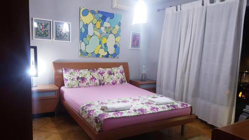 2 Bd Apartment, 2 Min From Skanderbeg Square.!!!.