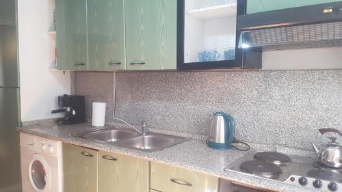 2 Bd Apartment, 2 Min From Skanderbeg Square.!!!.