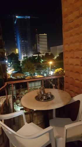 2 Bd Apartment, 2 Min From Skanderbeg Square.!!!.