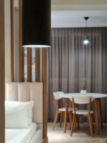 Tam Myslym Shyri Lux Studio Apartment No.1