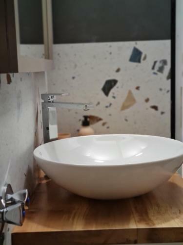 Tam Myslym Shyri Lux Studio Apartment No.1